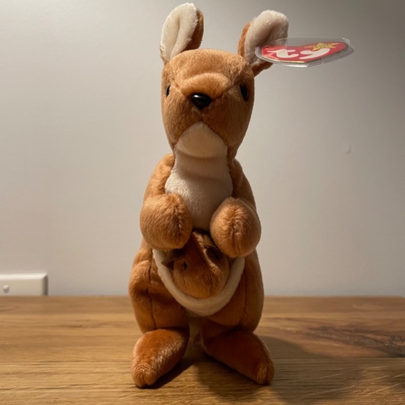 Ty Beanie Babies Pouch Kangaroo and Baby Brown 1996 – New Tag Protector VINTAGE - Picture 5 of 10
